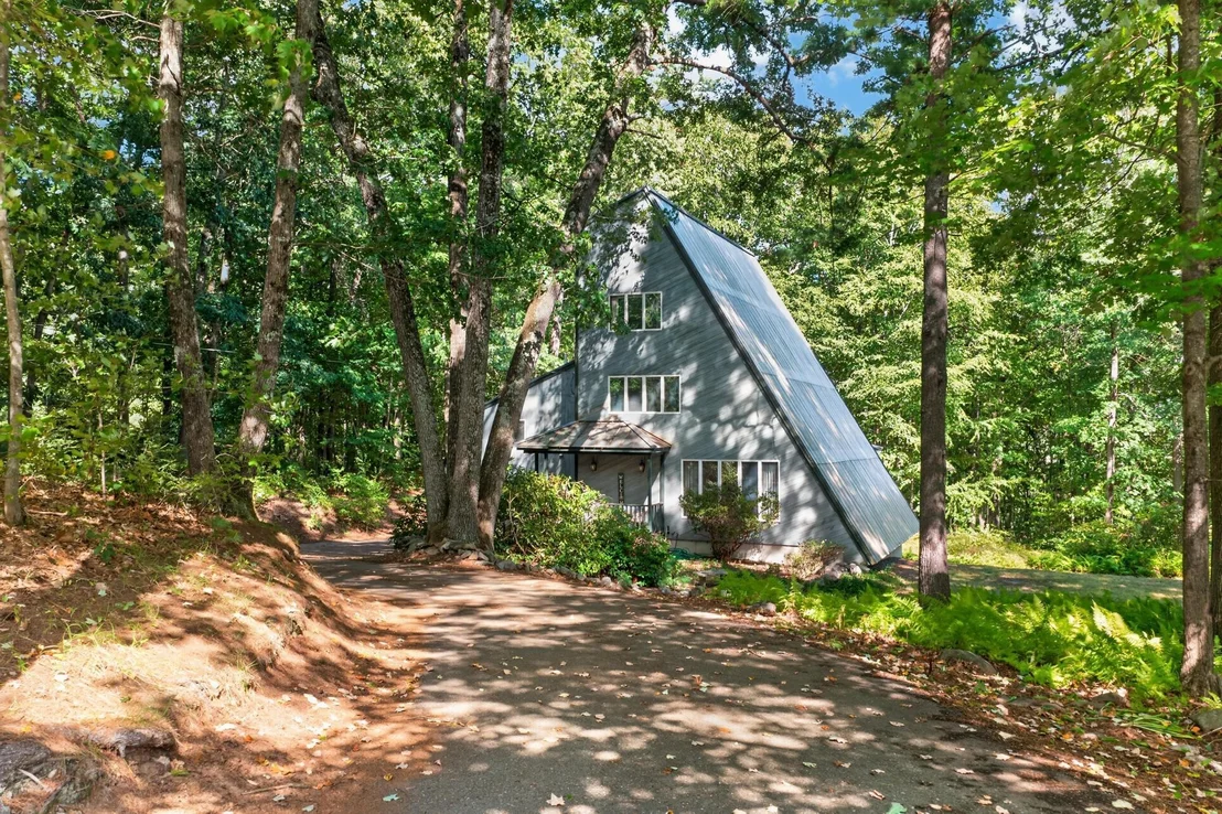 Photo of 14 Pine Knoll
