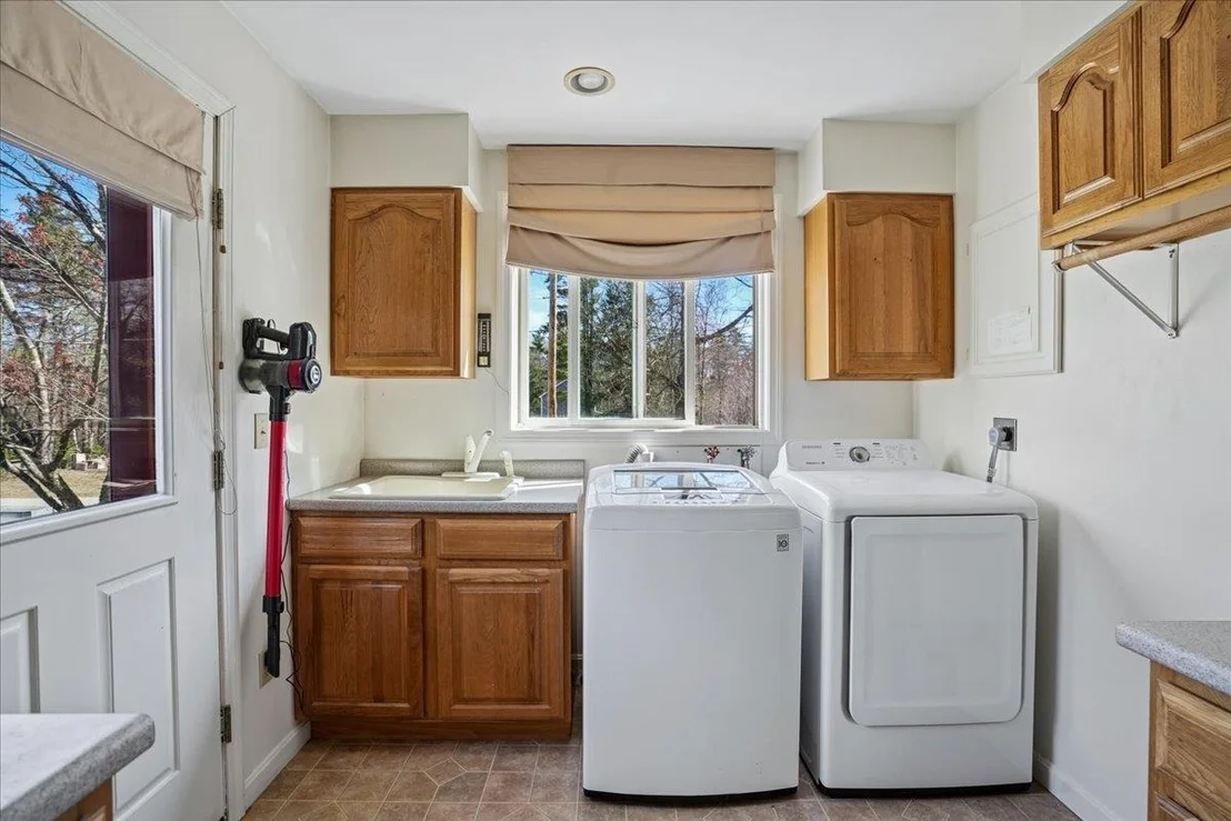 Photo of 326 Lockes Hill