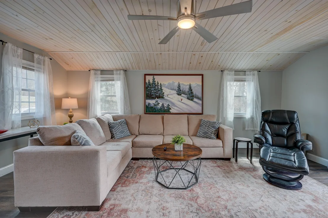 Photo of 8 Champney
