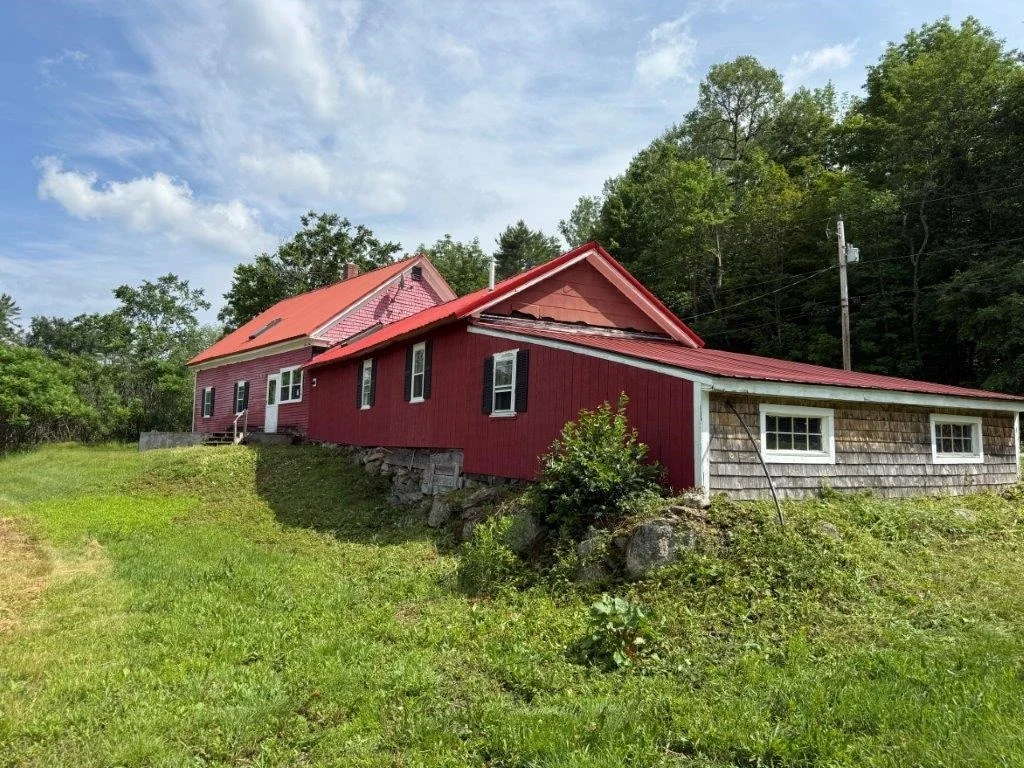 Photo of 446 Walker Brook