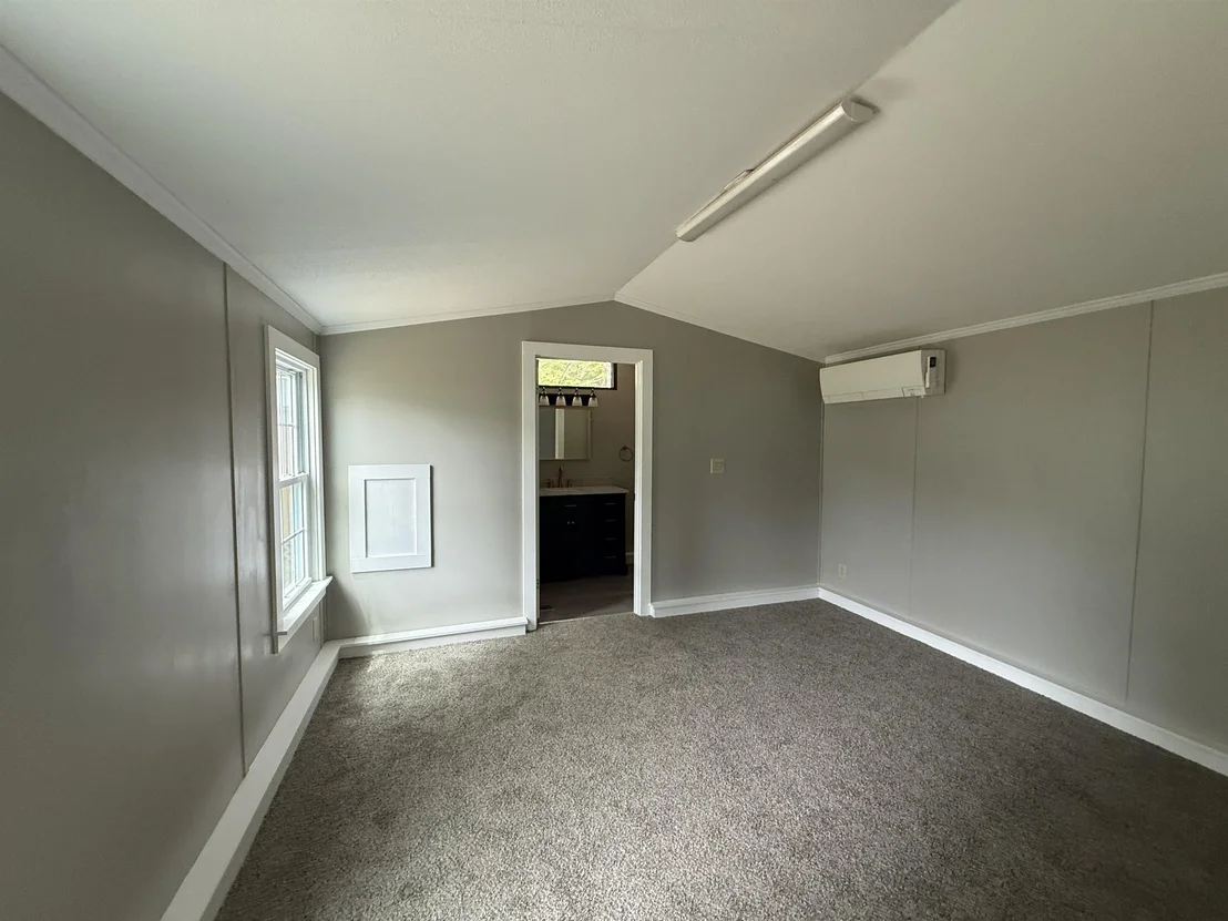 Photo of 21 Valley
