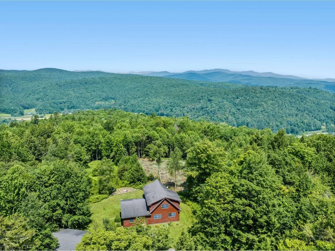 Photo of 210 Rowell Hill