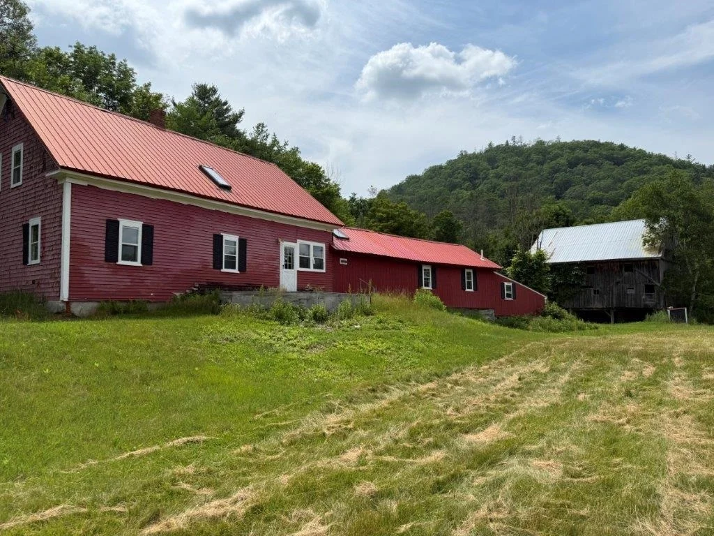 Photo of 446 Walker Brook