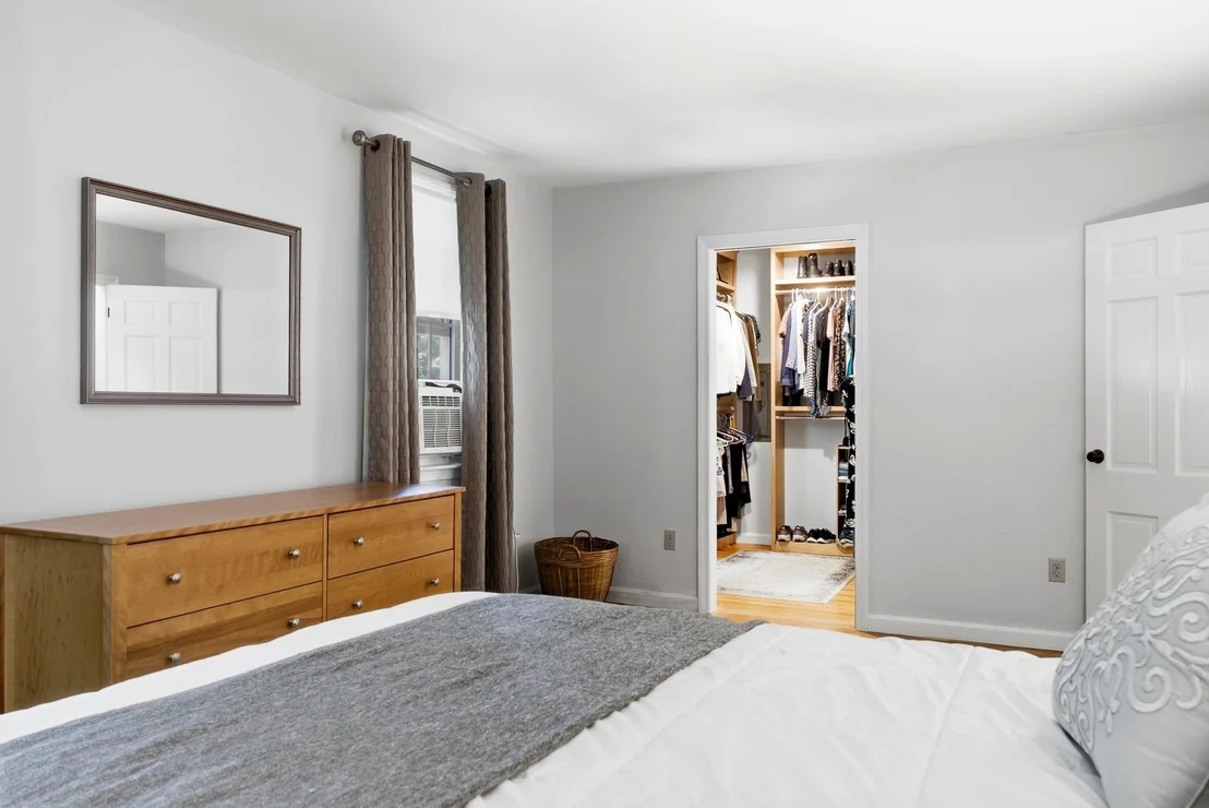 Photo of 16 Williamsburg