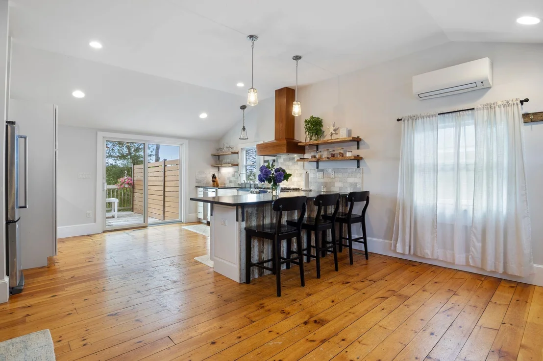 Photo of 24 Walnut