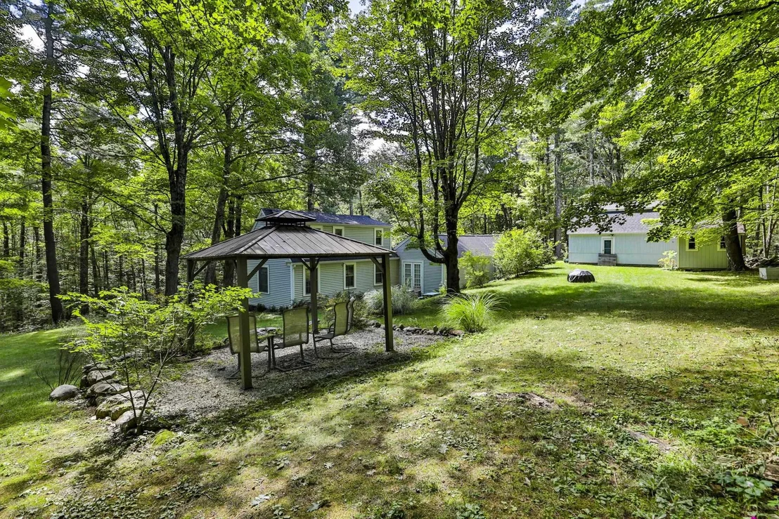 Photo of 8 Putnam Hill