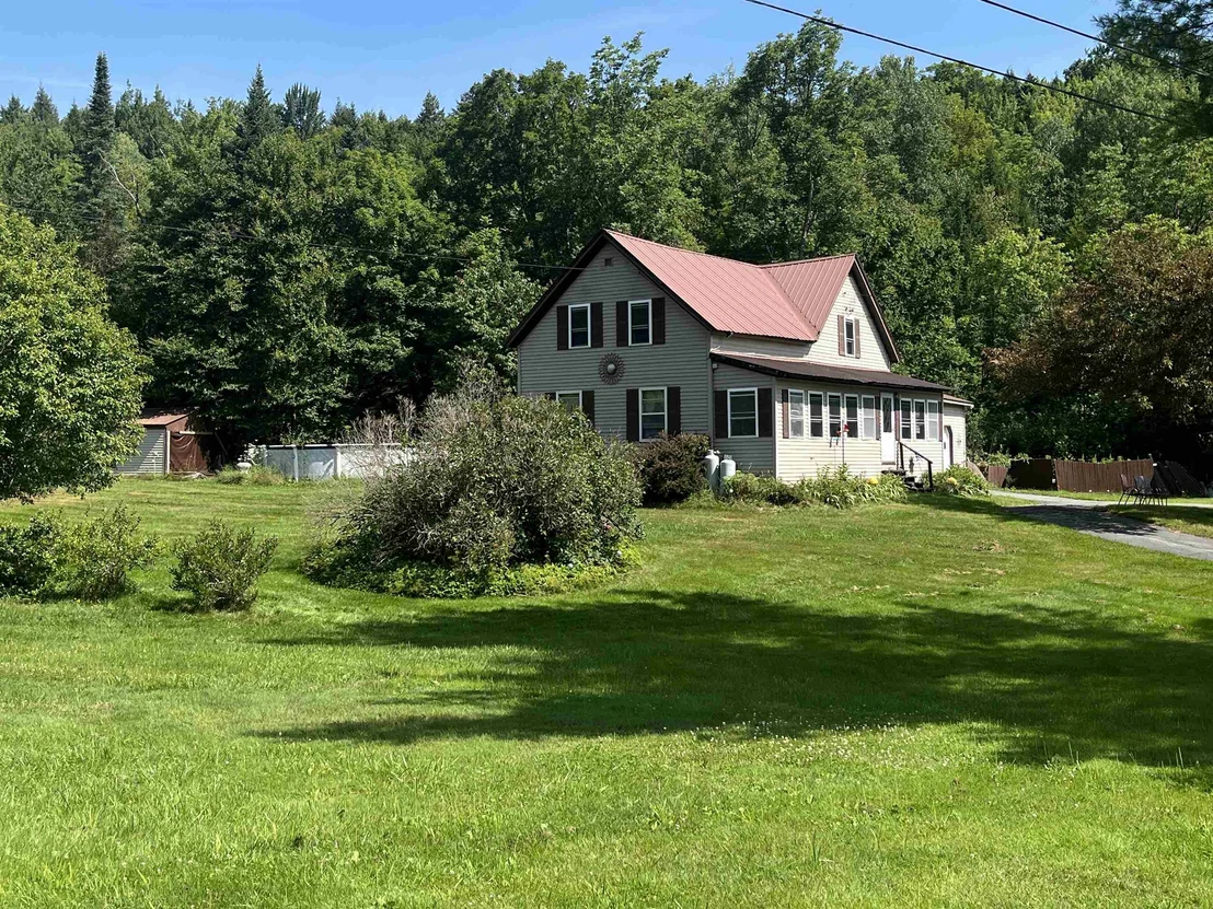 Photo of 1230 Roaring Brook