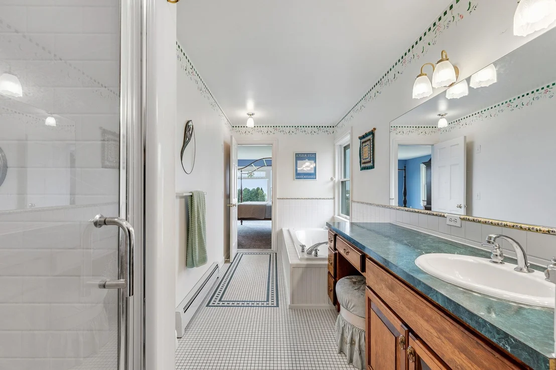 Photo of 302 Ledge Hill