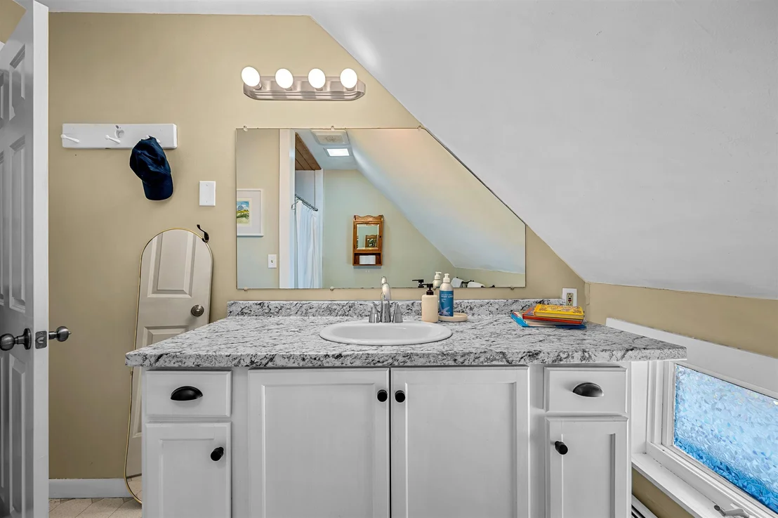 Photo of 855 Jacobs