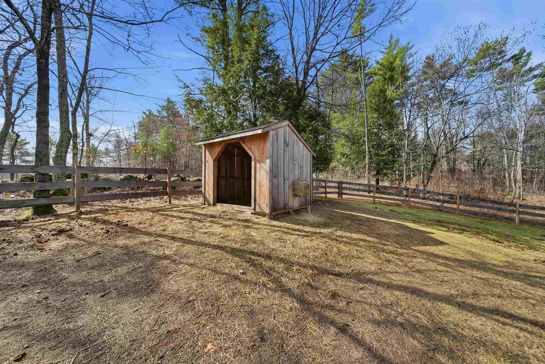 Photo of 209 Hooksett