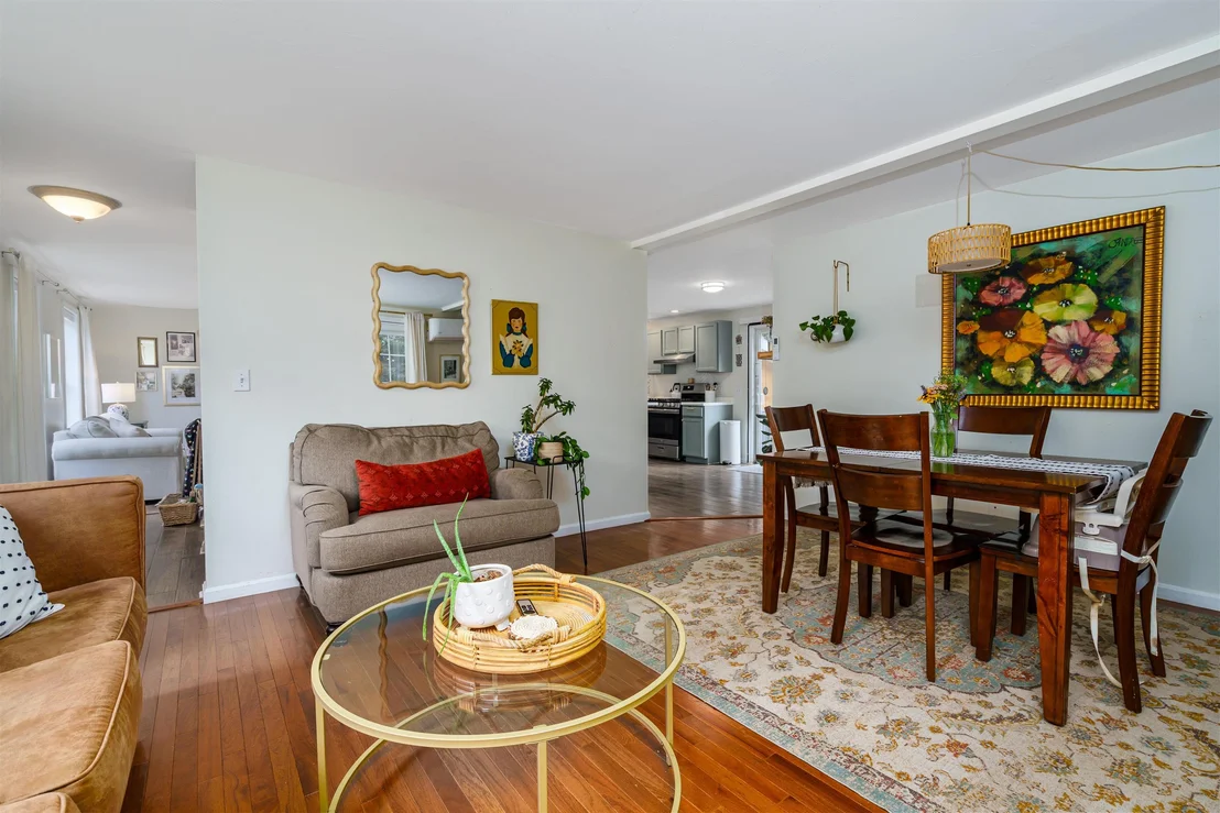 Photo of 37 Tamarack