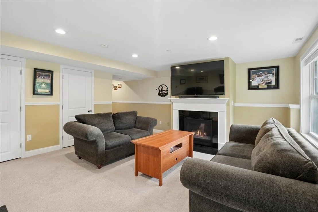 Photo of Unit A at 12 Manor