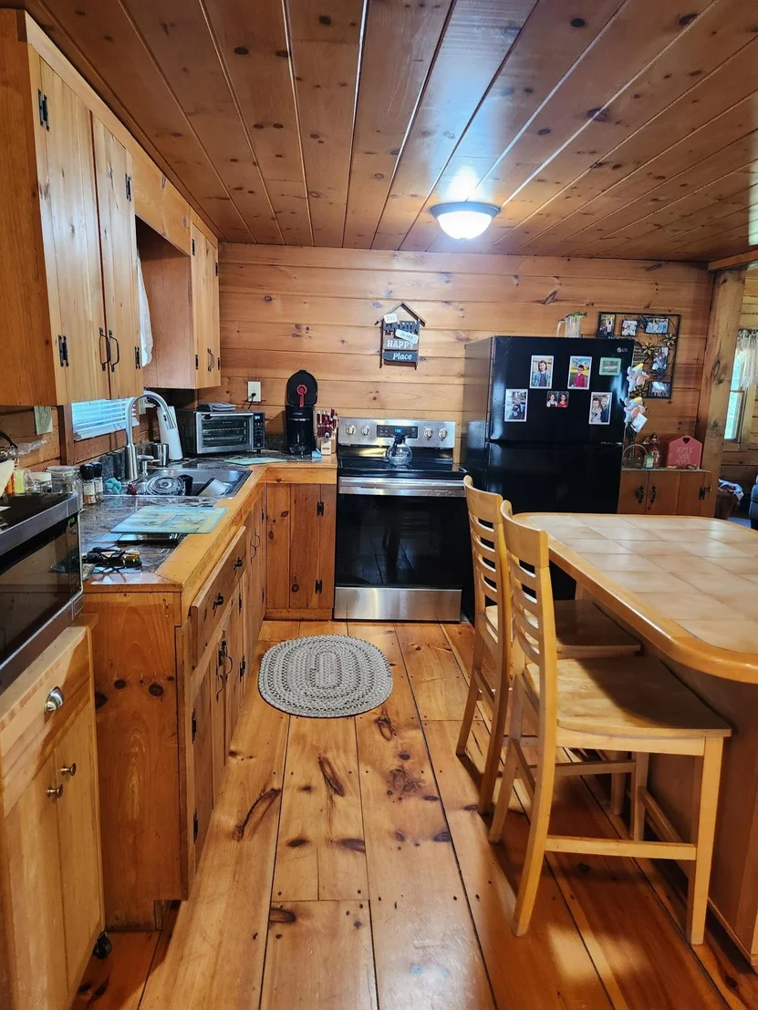 Photo of 253 Back Ashuelot