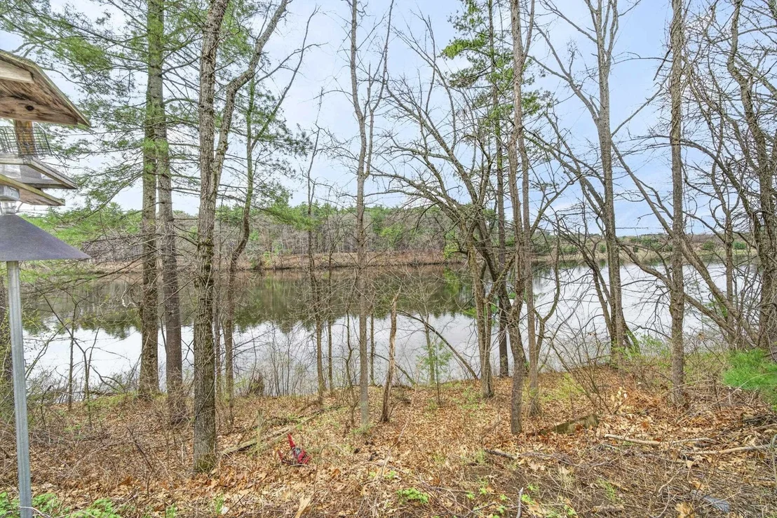 Photo of 12 LeClair