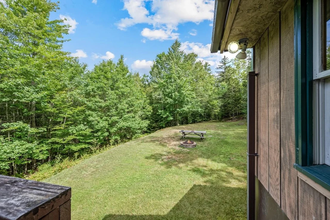 Photo of 243 Thompson