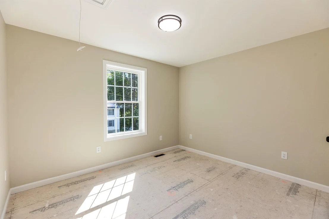 Photo of 32 Deerpoint