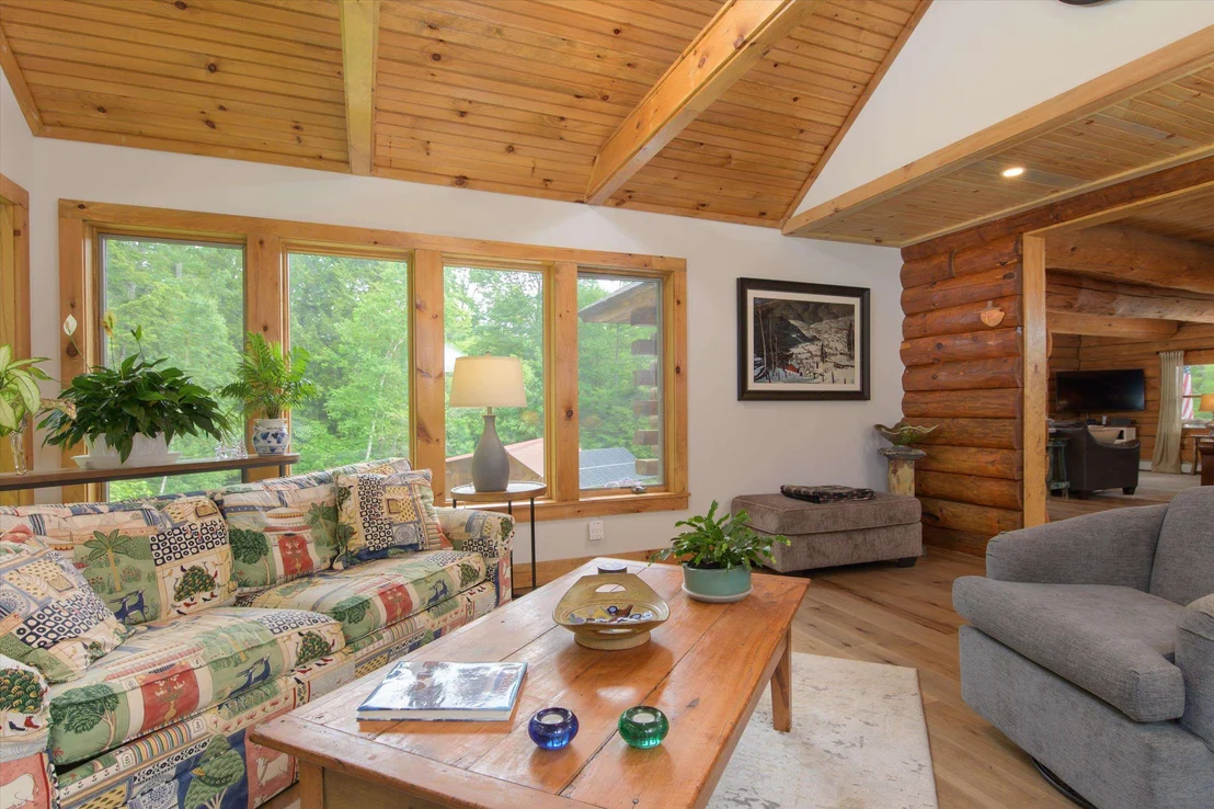 Photo of 566 Patch Hill