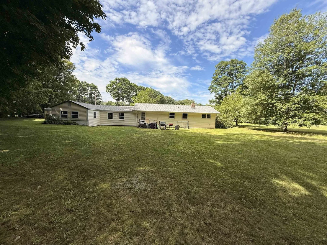 Photo of 759 Pond