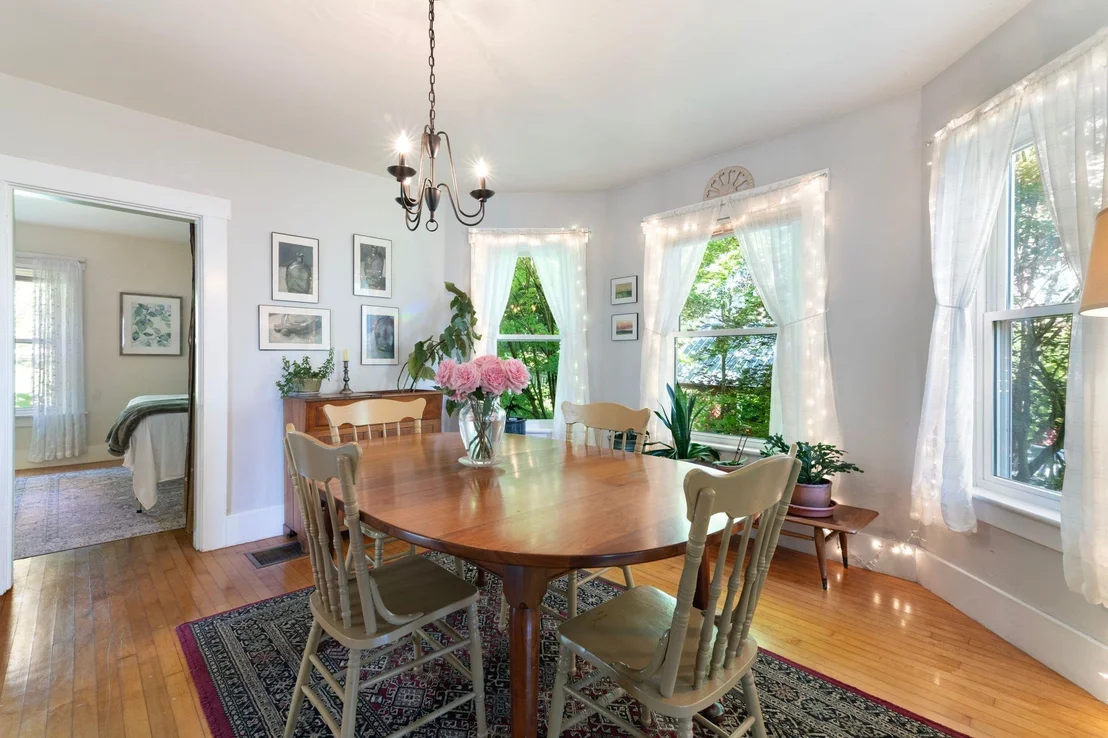 Photo of 19 Blakeslee