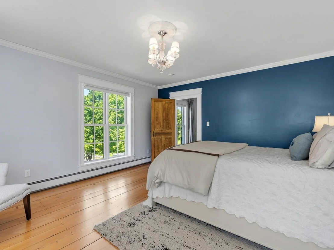 Photo of 609 Common