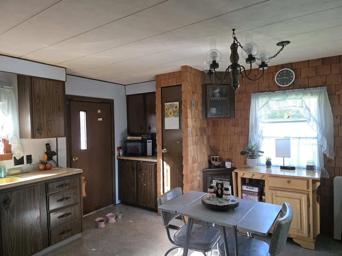 Photo of 672 Giddings