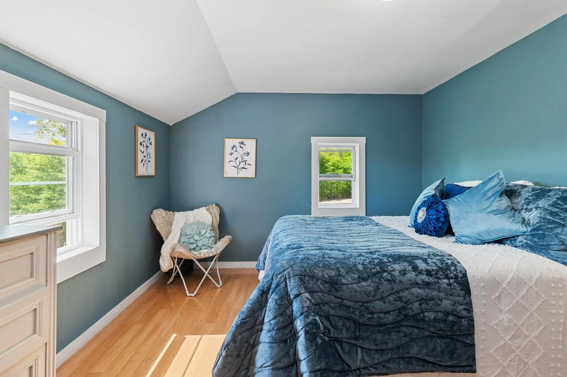 Photo of 559 Valley View