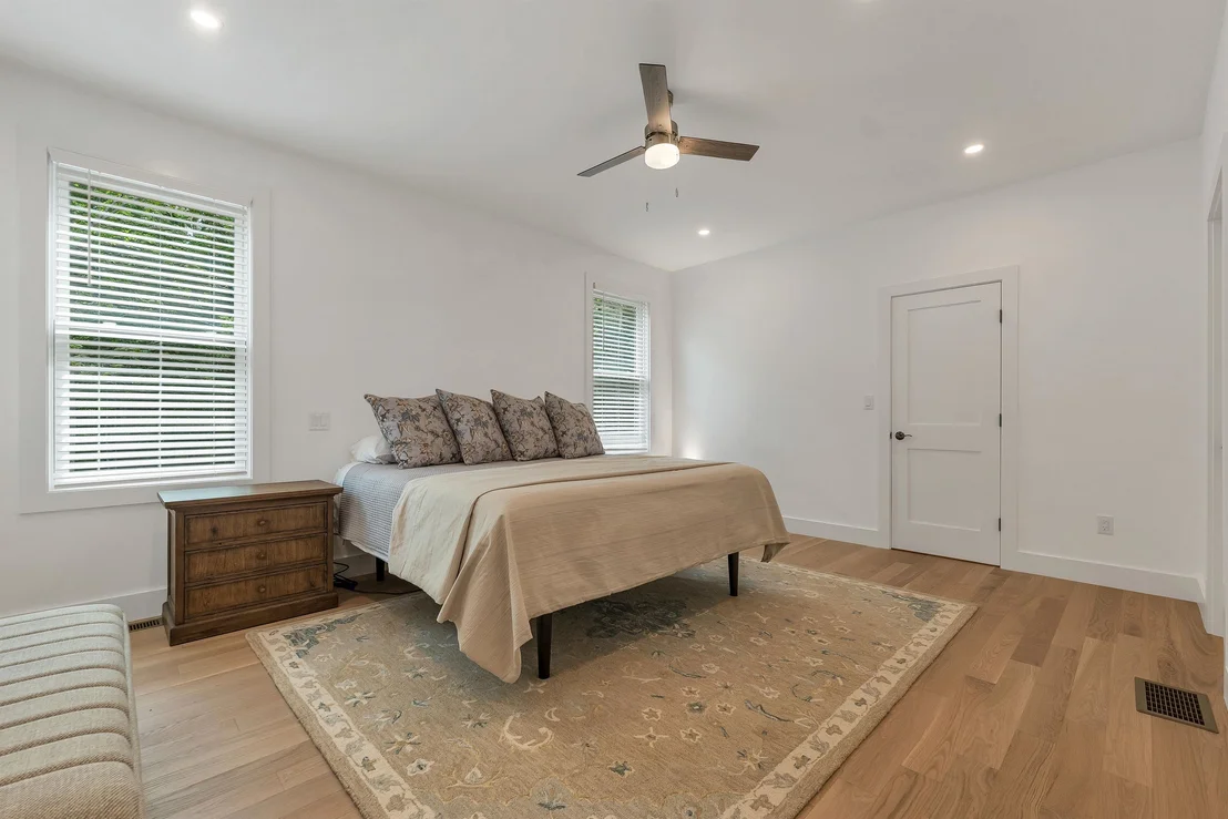 Photo of 1341 Cherry Valley