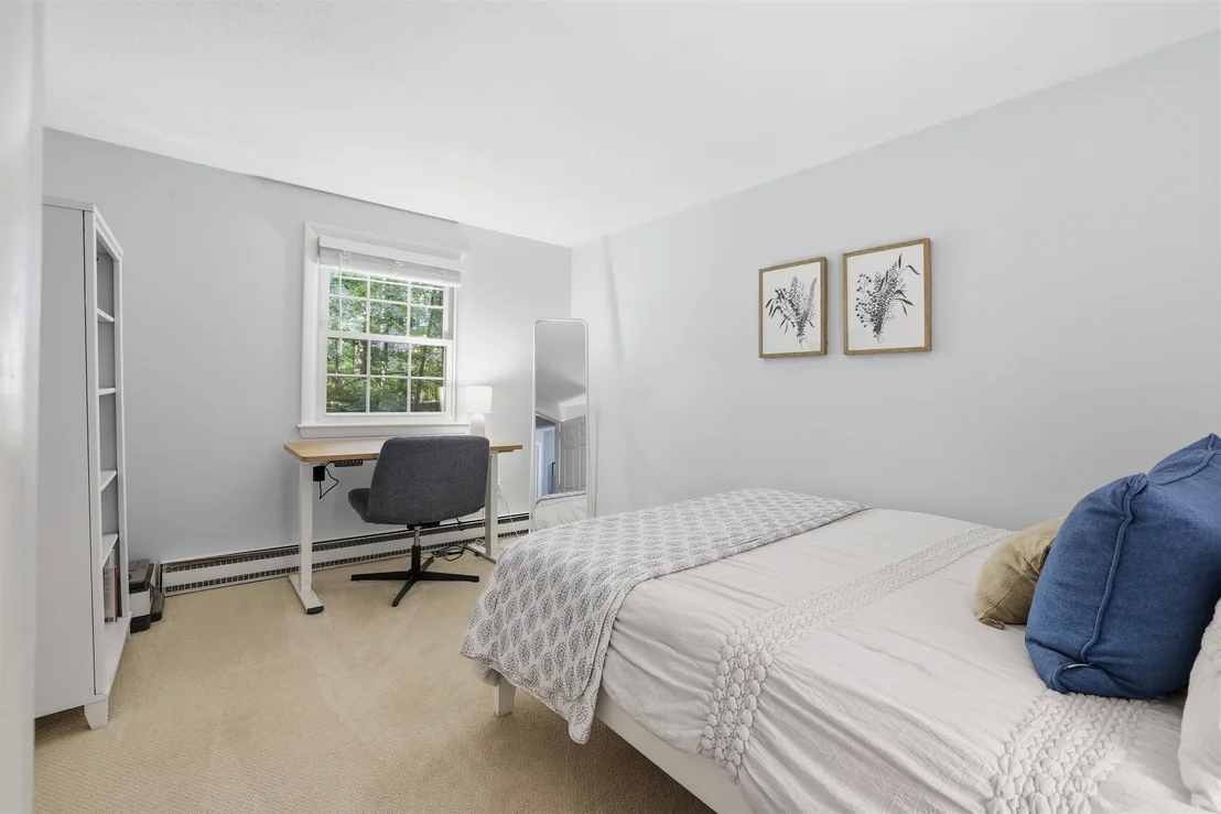 Photo of 65 Londonderry