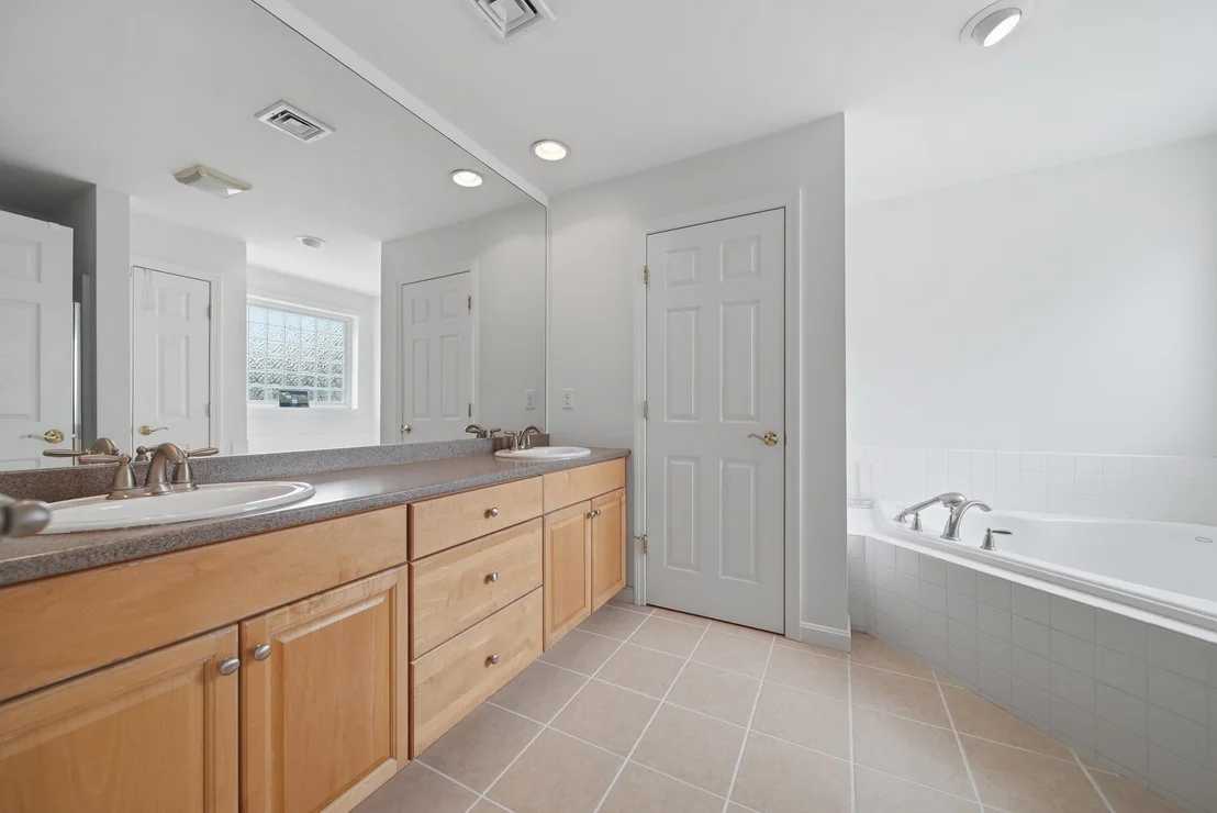 Photo of 9 Grapevine
