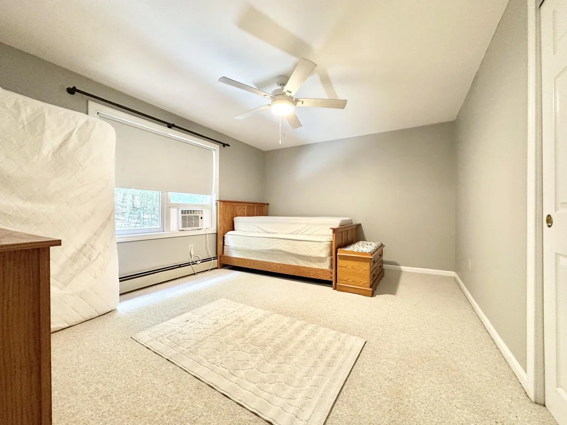 Photo of 533 Black Brook