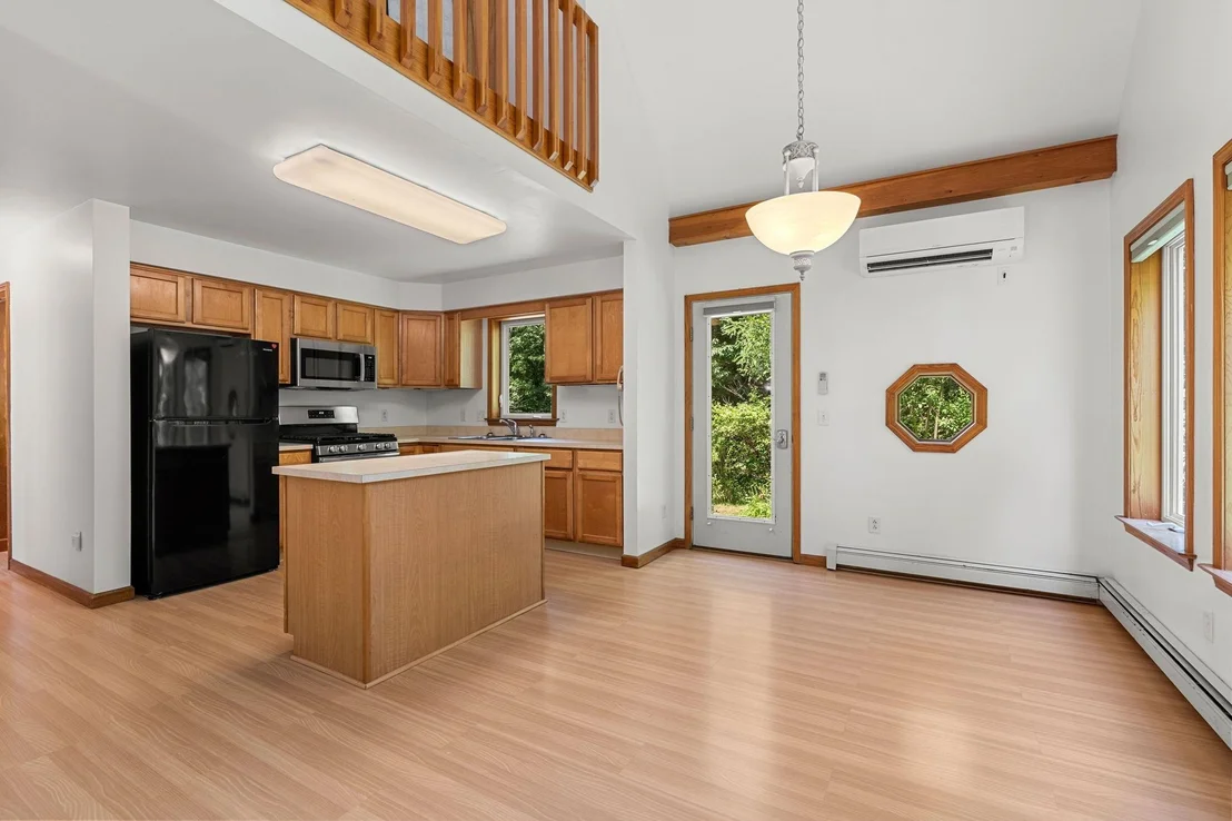 Photo of 33 Mountain View