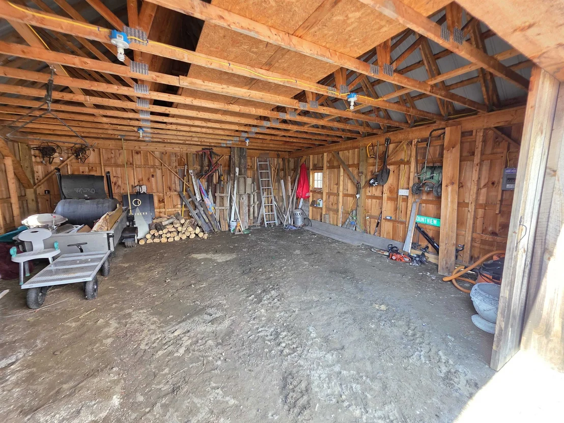 Photo of 2810 Underpass