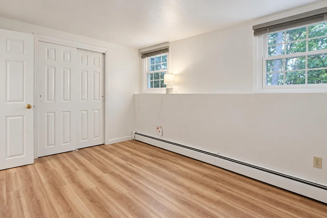 Photo of 12 Roundtree