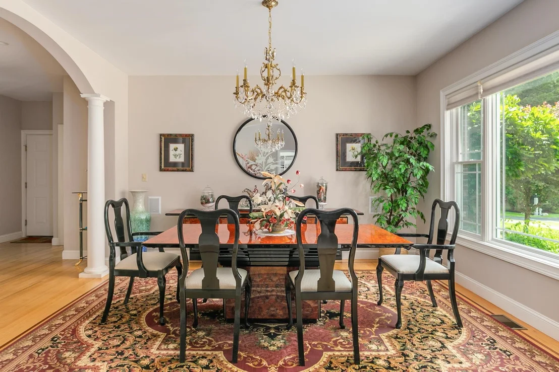 Photo of 6 Boutilier