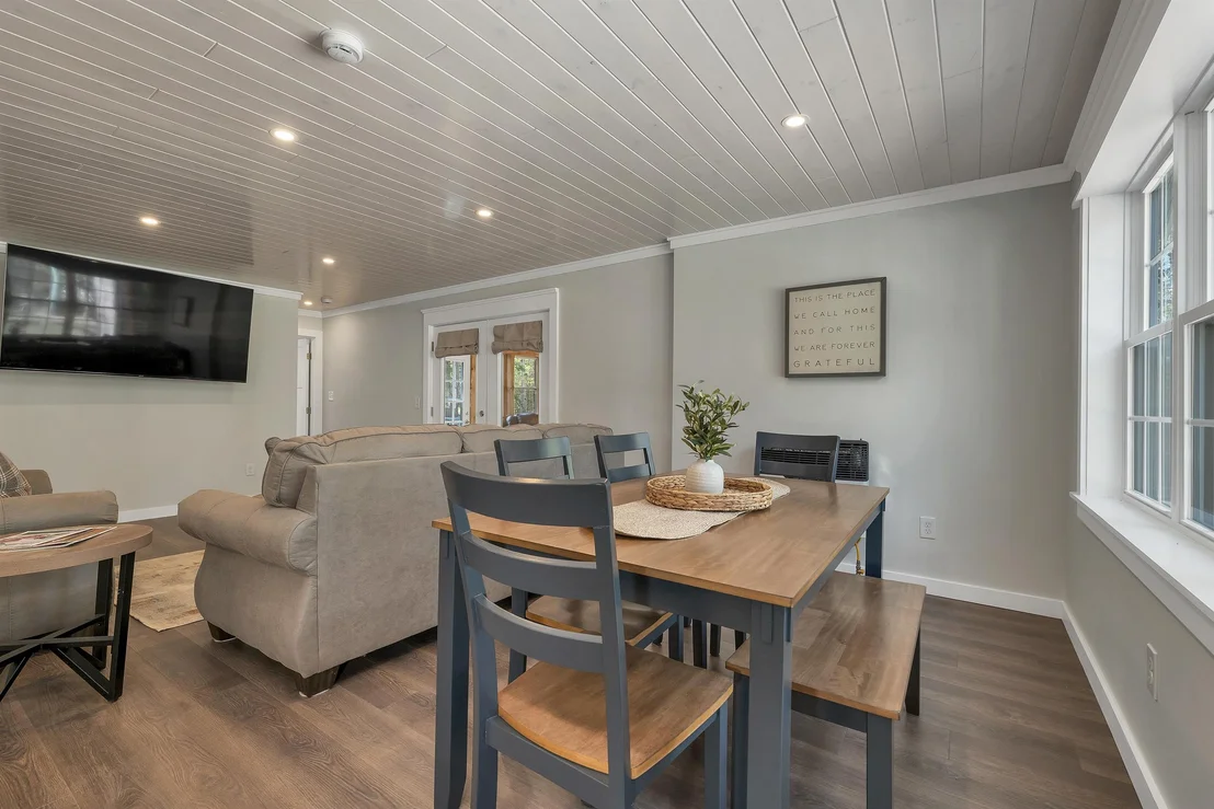 Photo of 84 Maple
