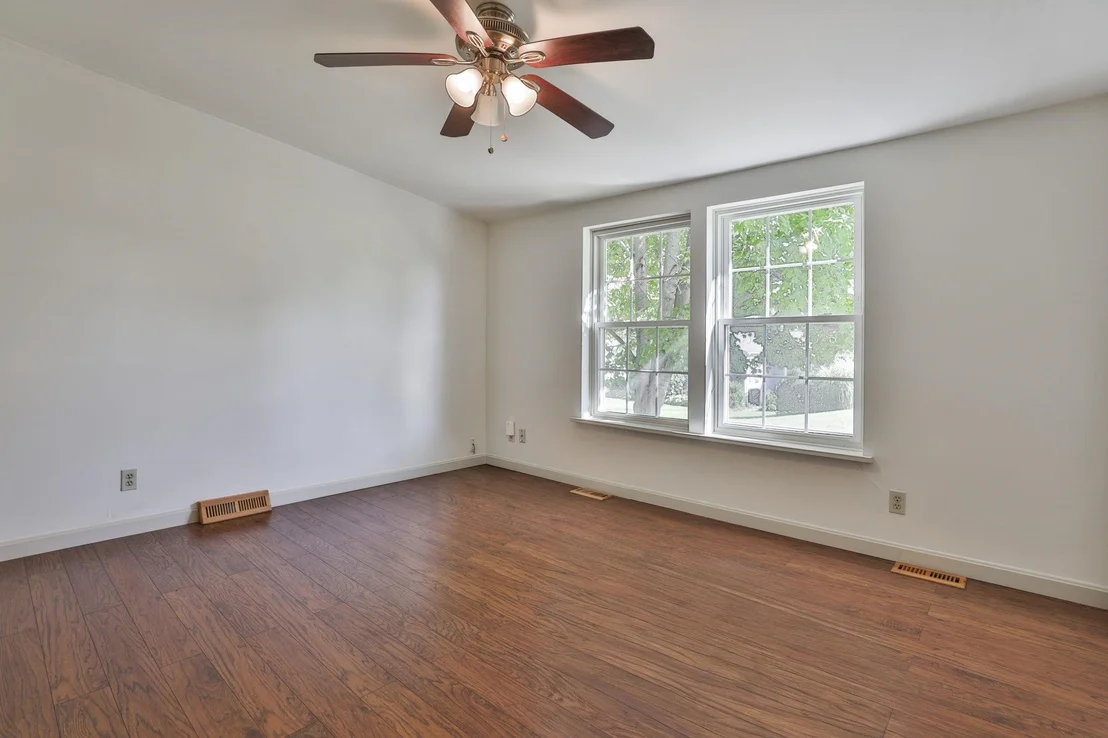 Photo of 8 Aberdeen