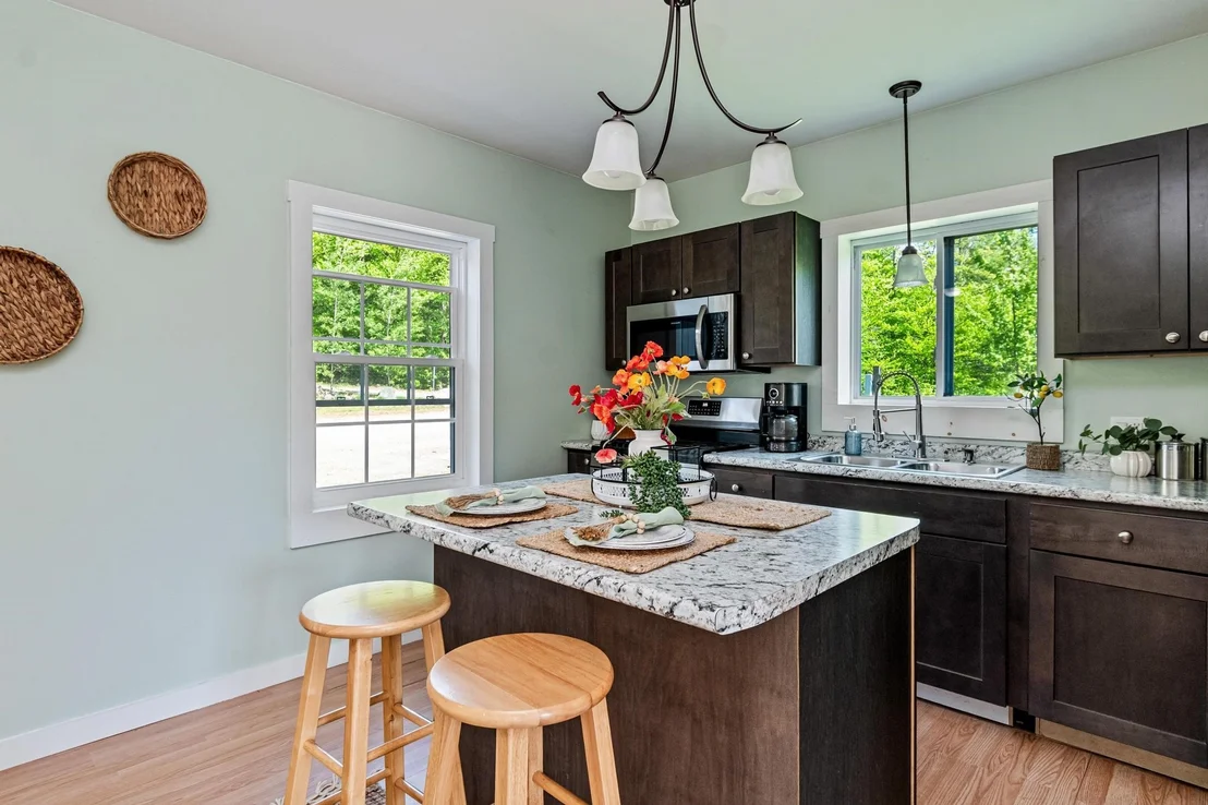 Photo of 559 Valley View