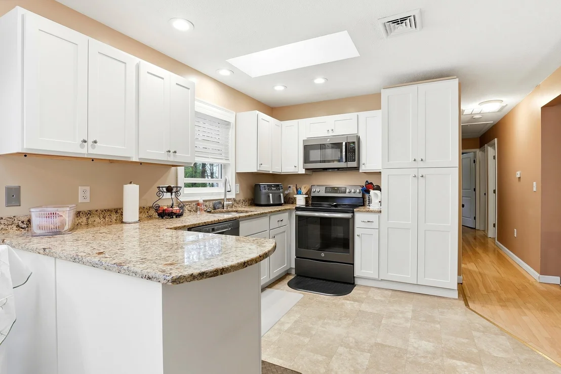 Photo of 34 Beverly