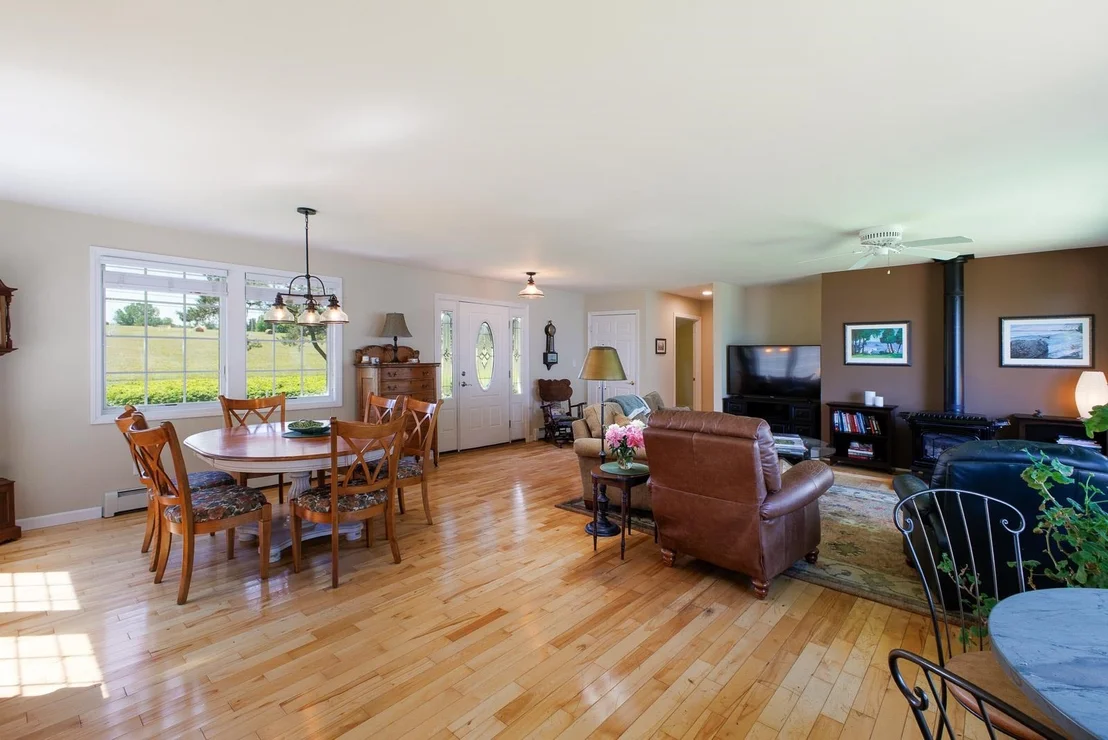 Photo of 107 Mountain View