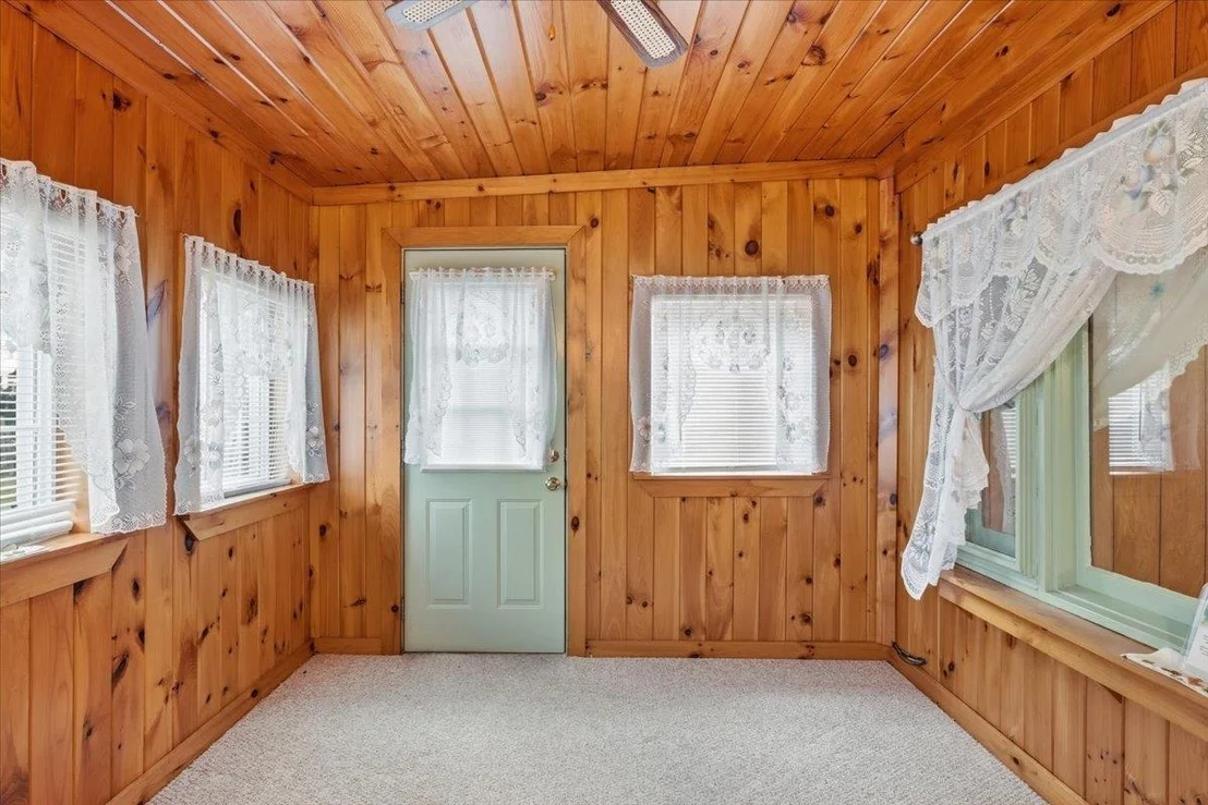 Photo of 91 Sholan