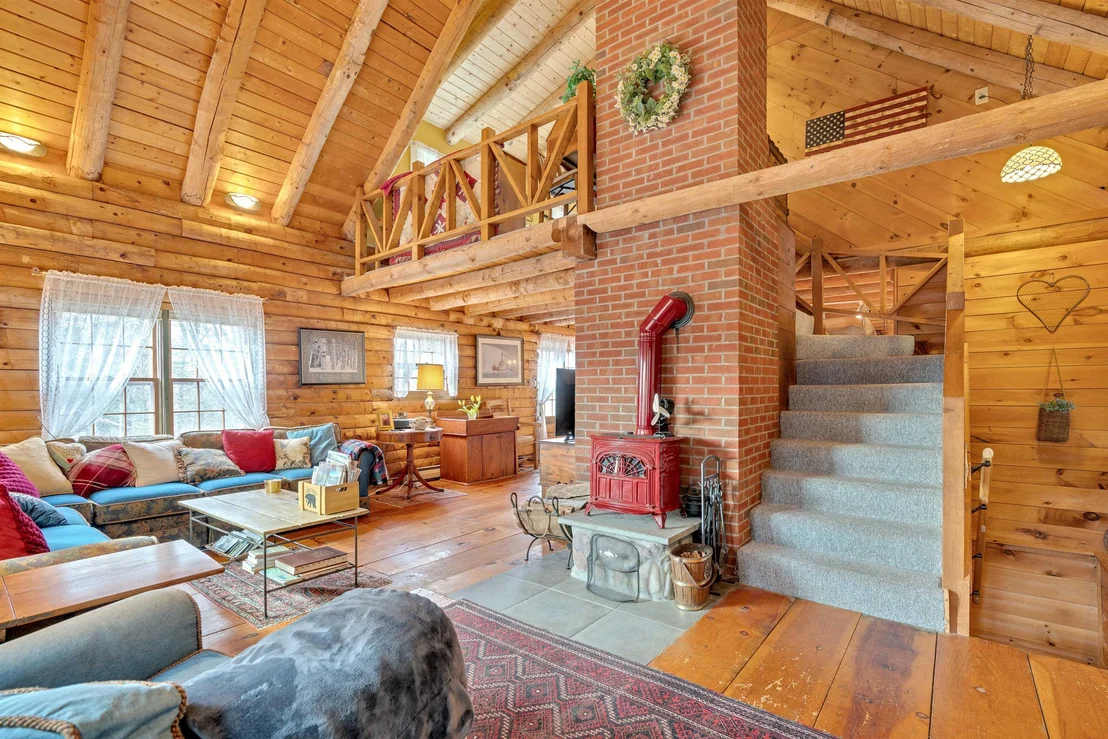 Photo of 211 Wood