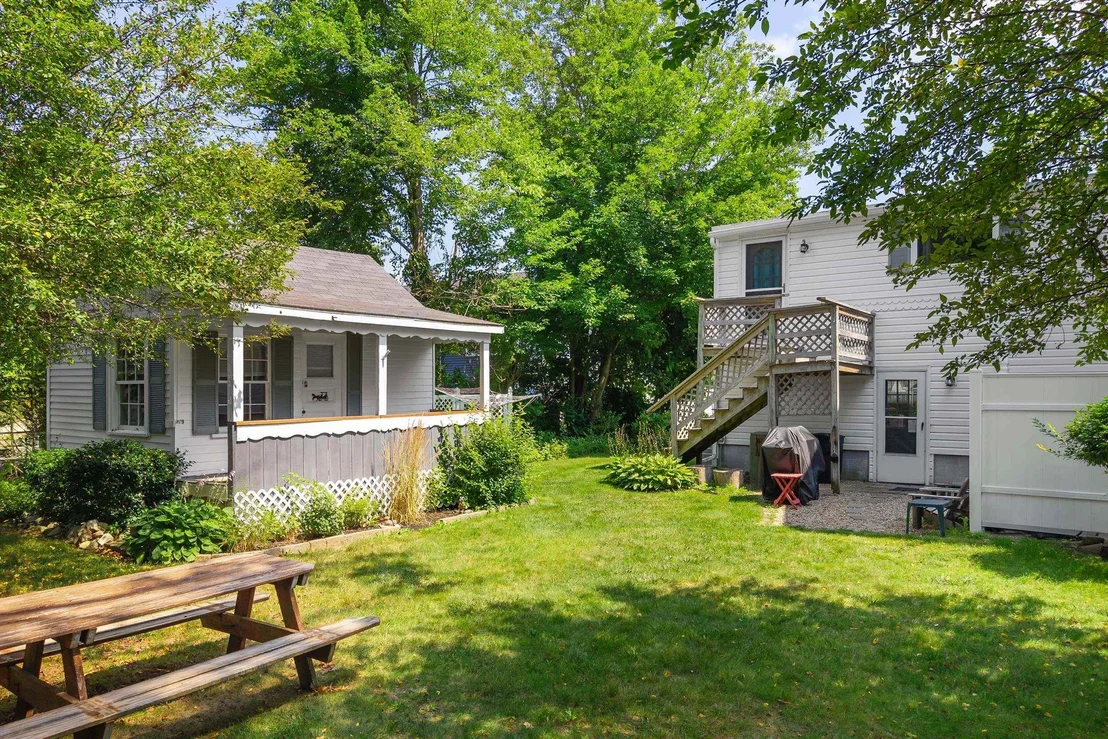Photo of 35 Beacon
