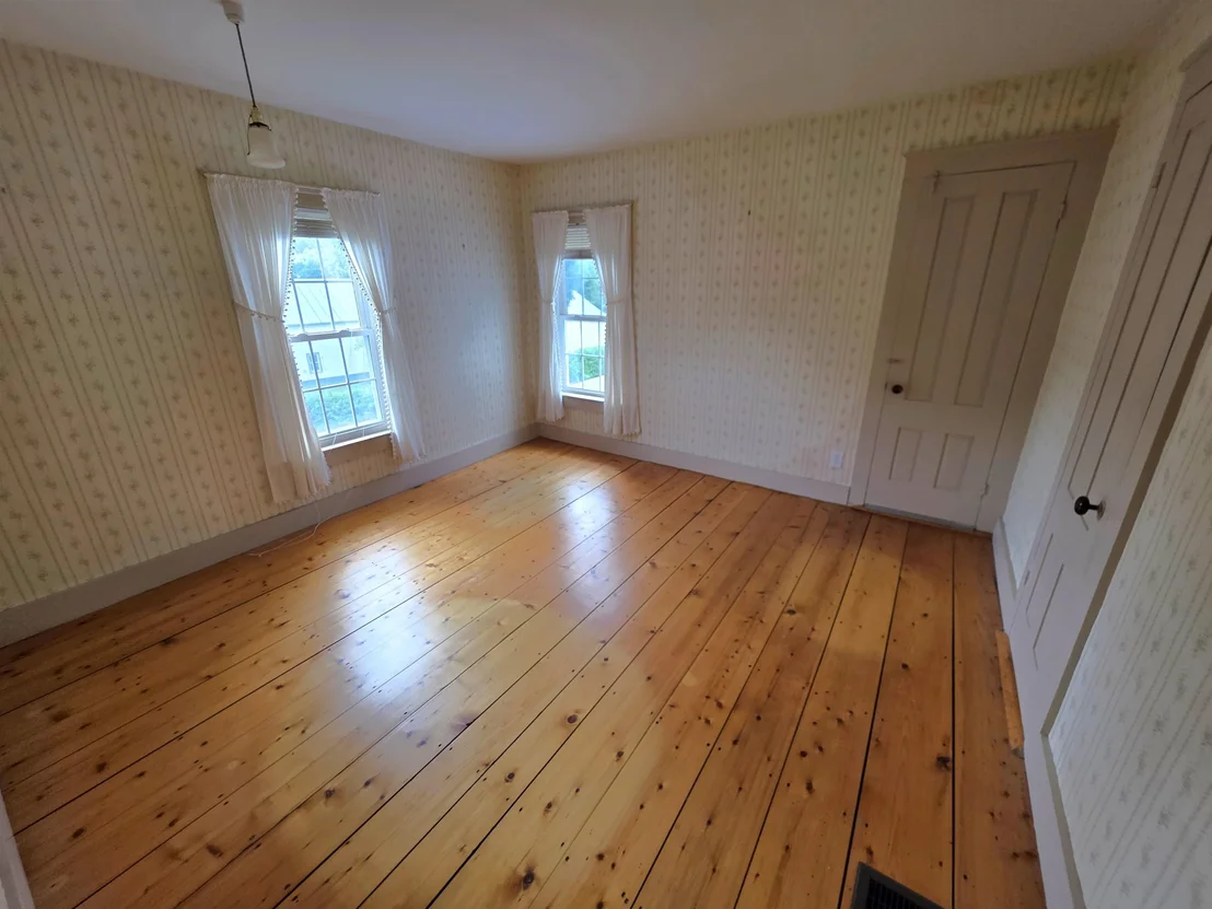 Photo of 15 Maple