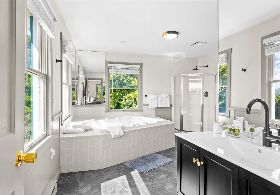Photo of 470 Maple
