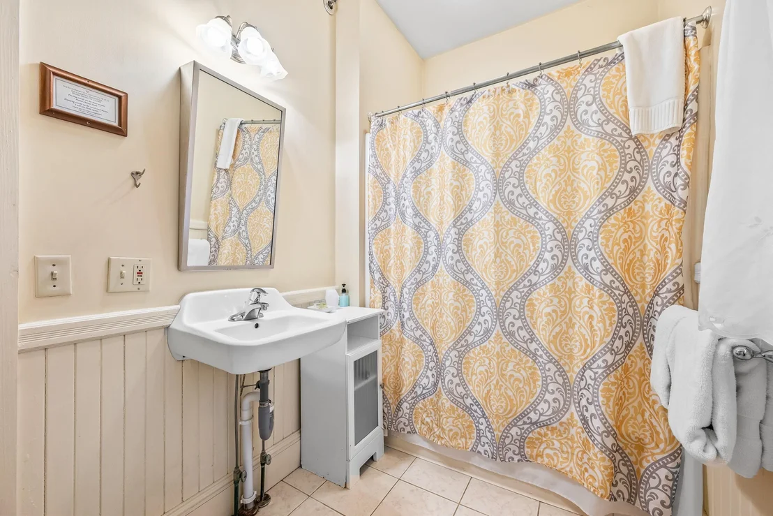 Photo of 12 Thorn Hill