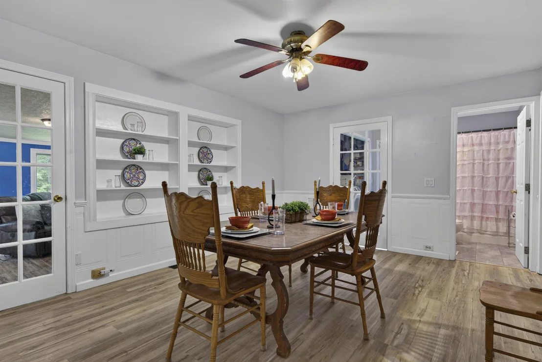 Photo of 112 Shaker