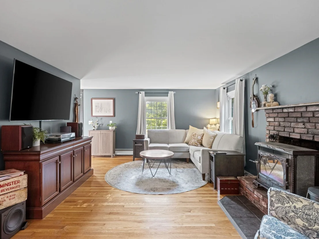 Photo of 16 Juniper