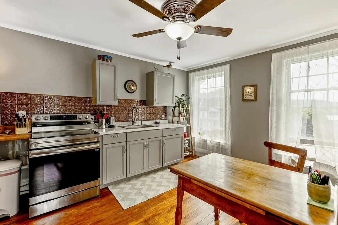 Photo of 152 Second