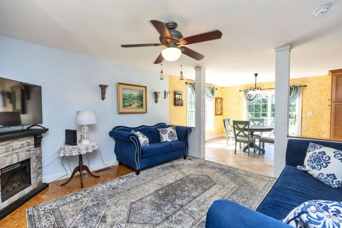 Photo of 230 Hoit