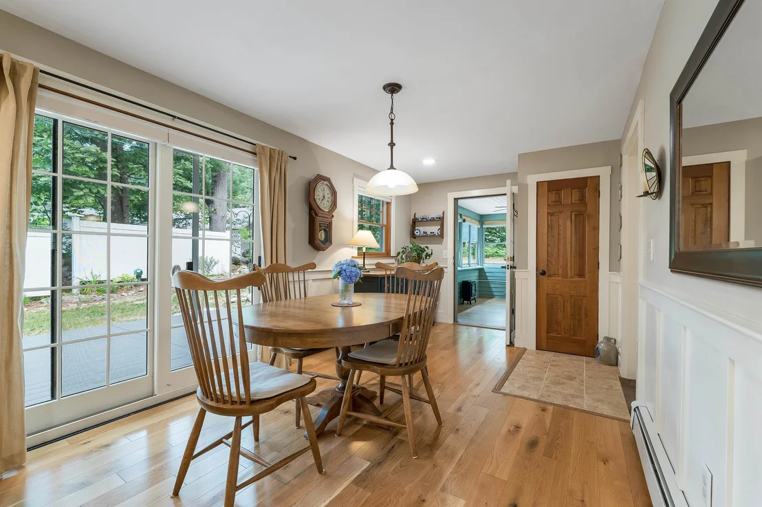 Photo of 3 Oak Knoll